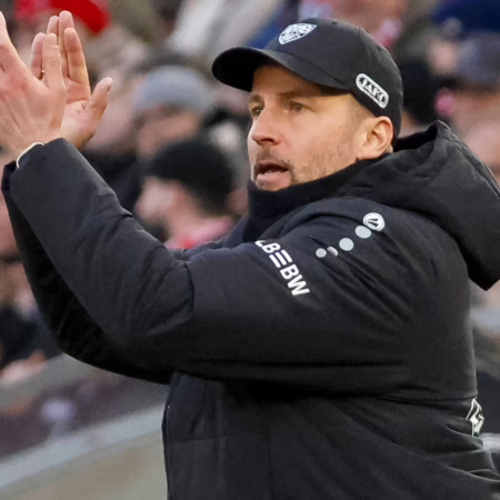 VfB-Trainer Hoeneß jagt den „Wundermann“