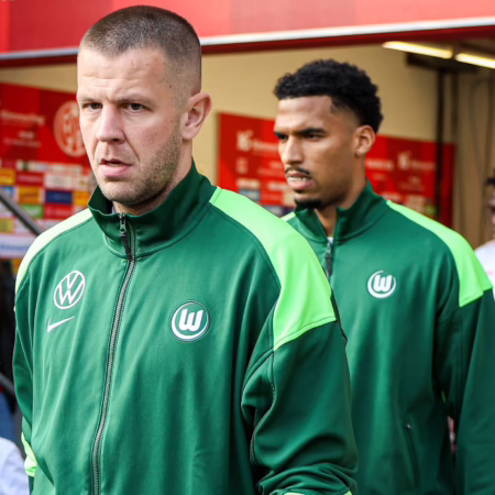 Bauer legt sich fest: Das ist der Wolfsburger Abwehrchef