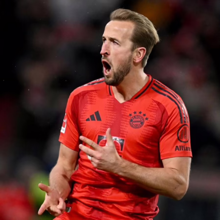 Augsburg bricht gegen FC Bayern spät auseinander 