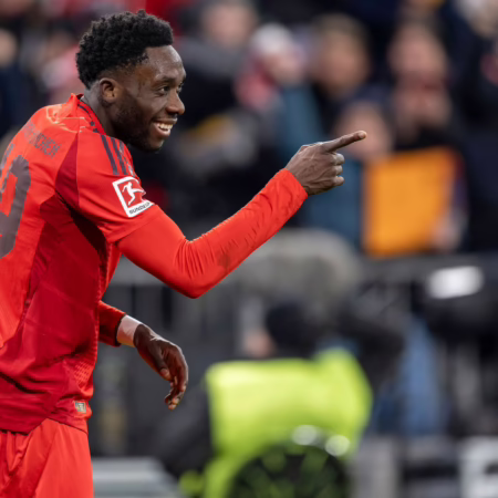 Nach langem Hin und Her: Bayern verlängert mit Davies
