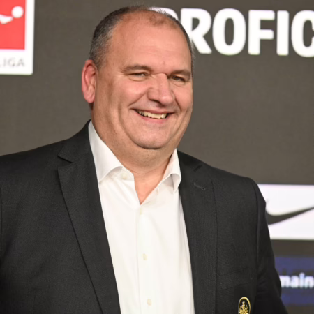 „Unglaublich dankbar“: Eintracht-Präsident Beck kehrt ins Tagesgeschäft zurück