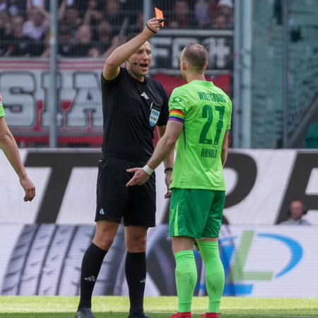 Zwei Spiele Sperre für Arnolds vierte Rote Karte