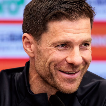 „Das ist nichts, was ich entscheide“: Xabi Alonso deutet sein Warten auf Real an