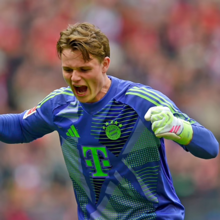 Als dritter Spieler überhaupt: Wird Urbig Doppel-Meister?