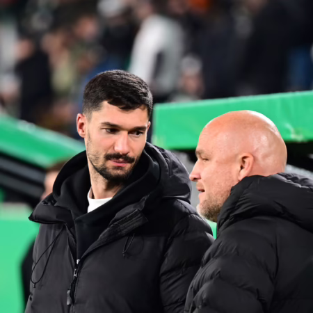 Nach Rückkehr auf den Platz: Kleindienst verlängert vorzeitig in Gladbach