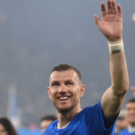 „Ich habe noch Hunger“: Dzeko bleibt ein weiteres Jahr auf Schalke
